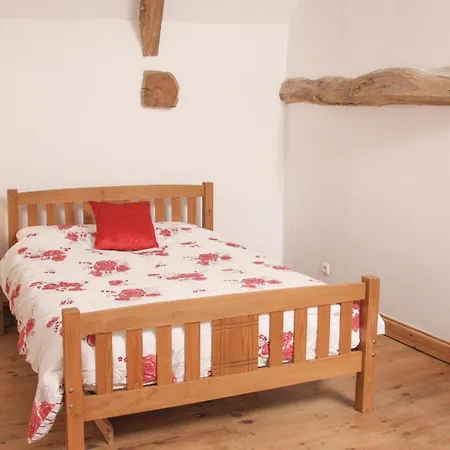 2 Bedroom Cozy In St Goueno