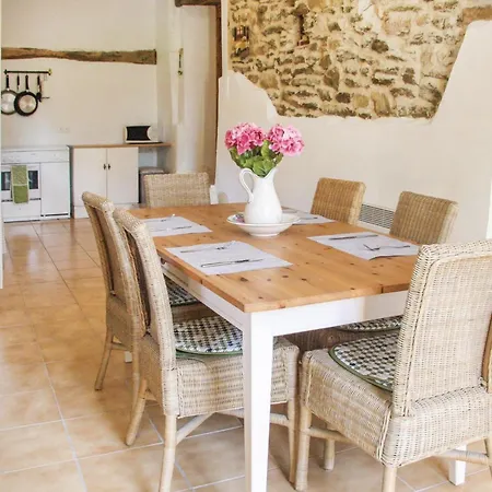 2 Bedroom Cozy In St Goueno * Plessala